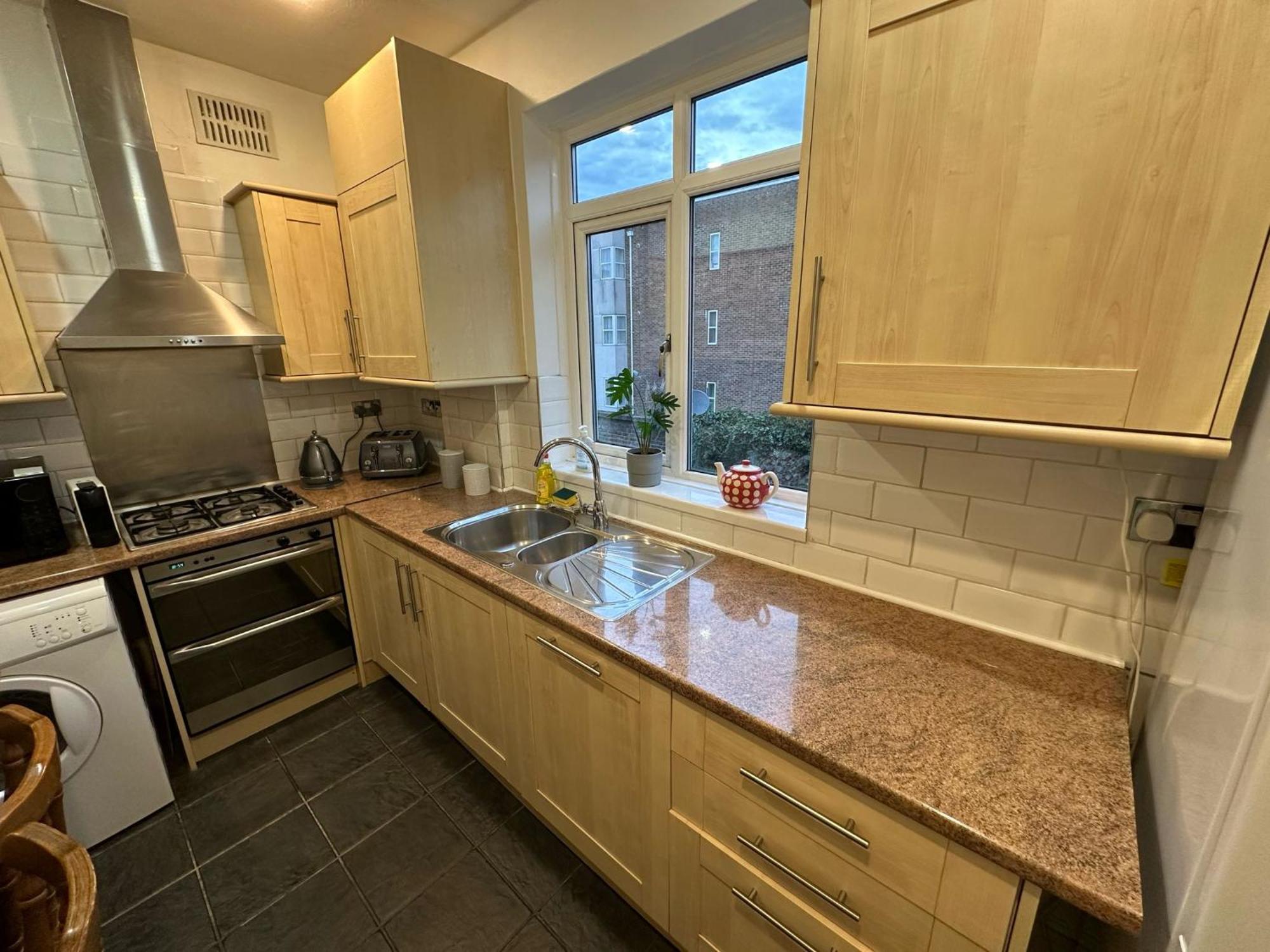Lovely 3 Bedroom Maisonette With Private Roof Terrace In Hammersmith Londra Dış mekan fotoğraf